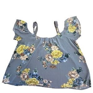 🌼 Torrid Floral Cold Shoulder Blouse – Size 2